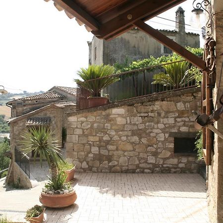 Borgo Medioevale Apartment โตดี ภายนอก รูปภาพ